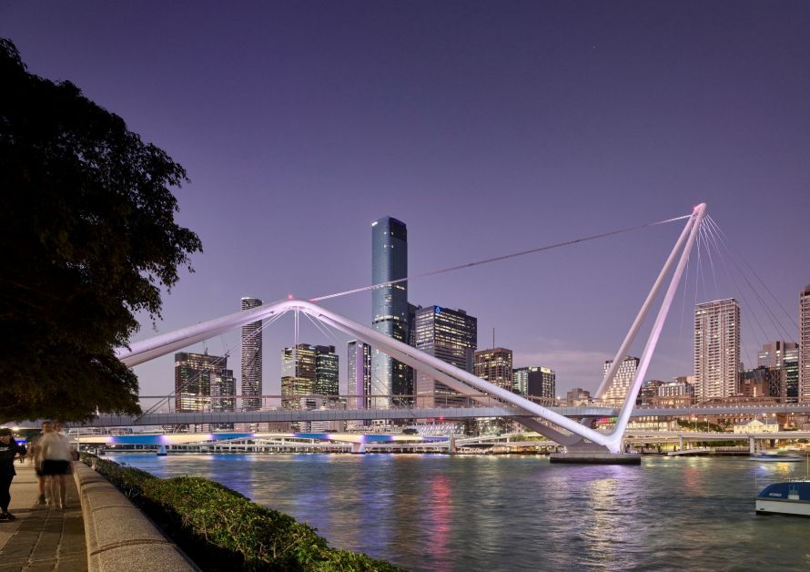 View of Neville Bonner Bridge from the Kangaroo Point Cliffs footpath at dusk.