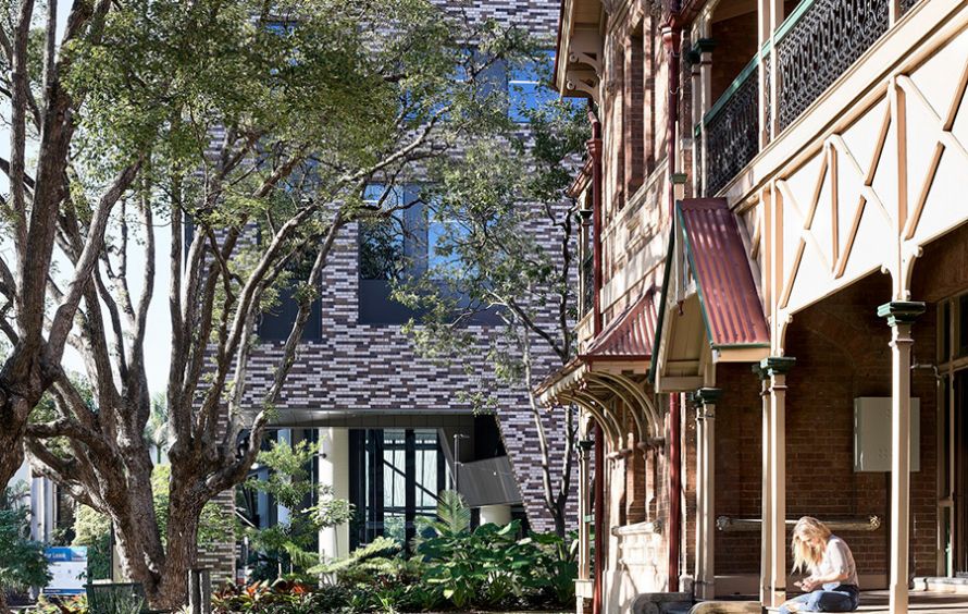 Outside shot of 900 Ann Street, Brisbane
